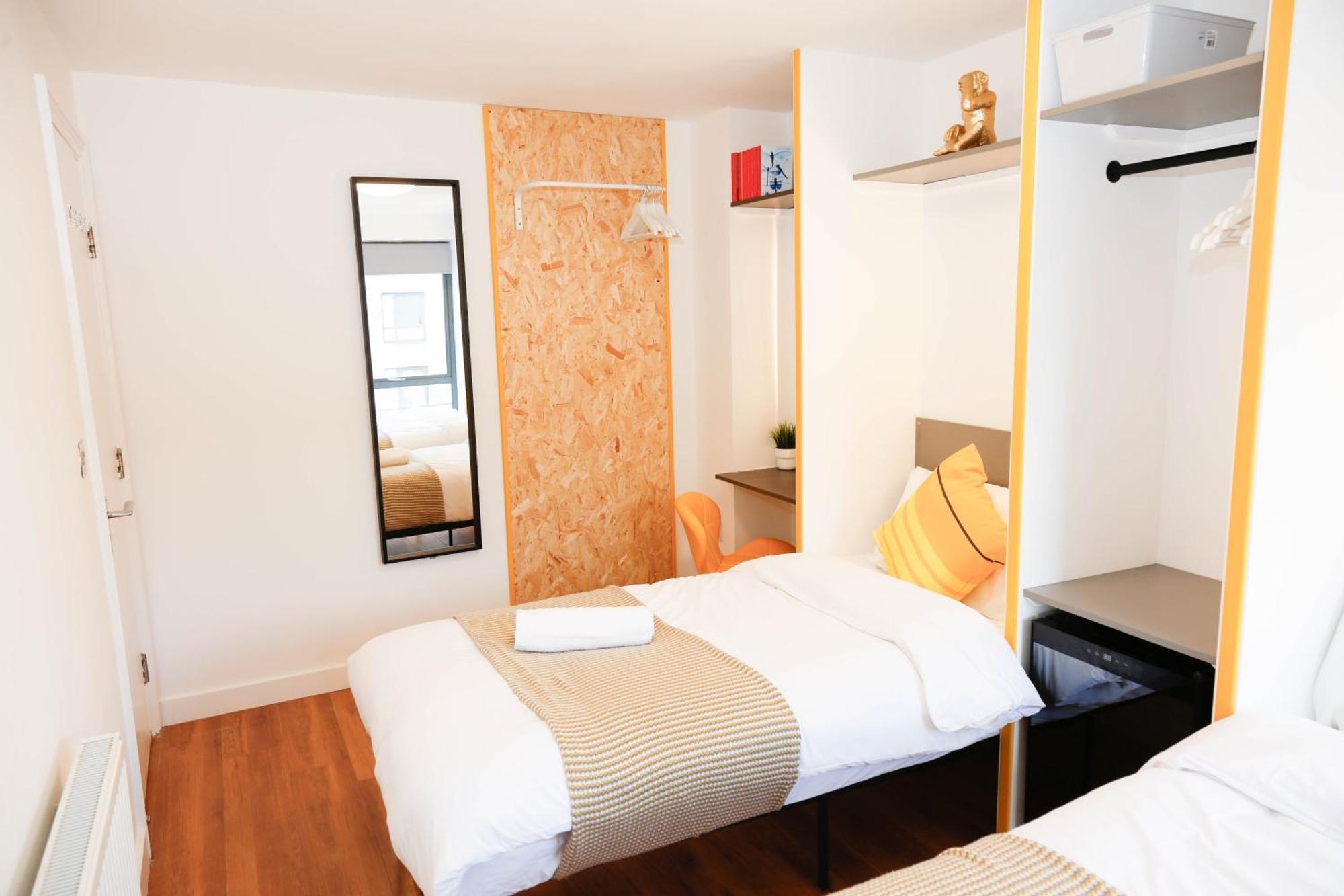 New Luxury Apartments In Central Location Next To Shops, Cafes, Bars & Metro London Luaran gambar