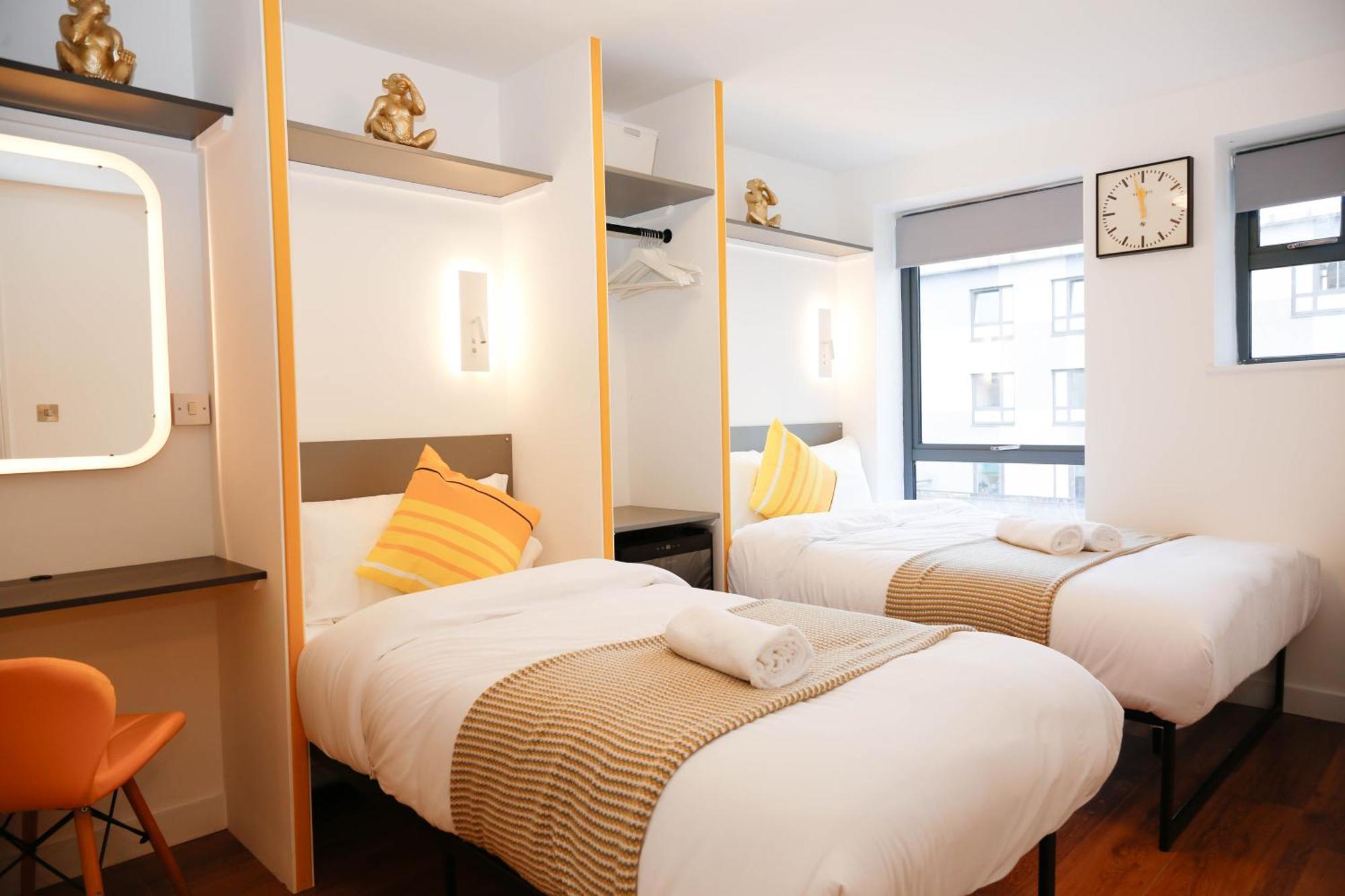 New Luxury Apartments In Central Location Next To Shops, Cafes, Bars & Metro London Luaran gambar