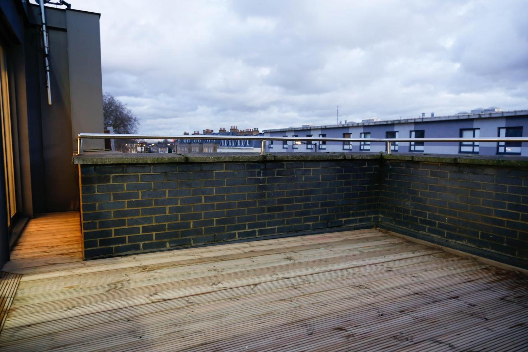 New Luxury Apartments In Central Location Next To Shops, Cafes, Bars & Metro London Luaran gambar