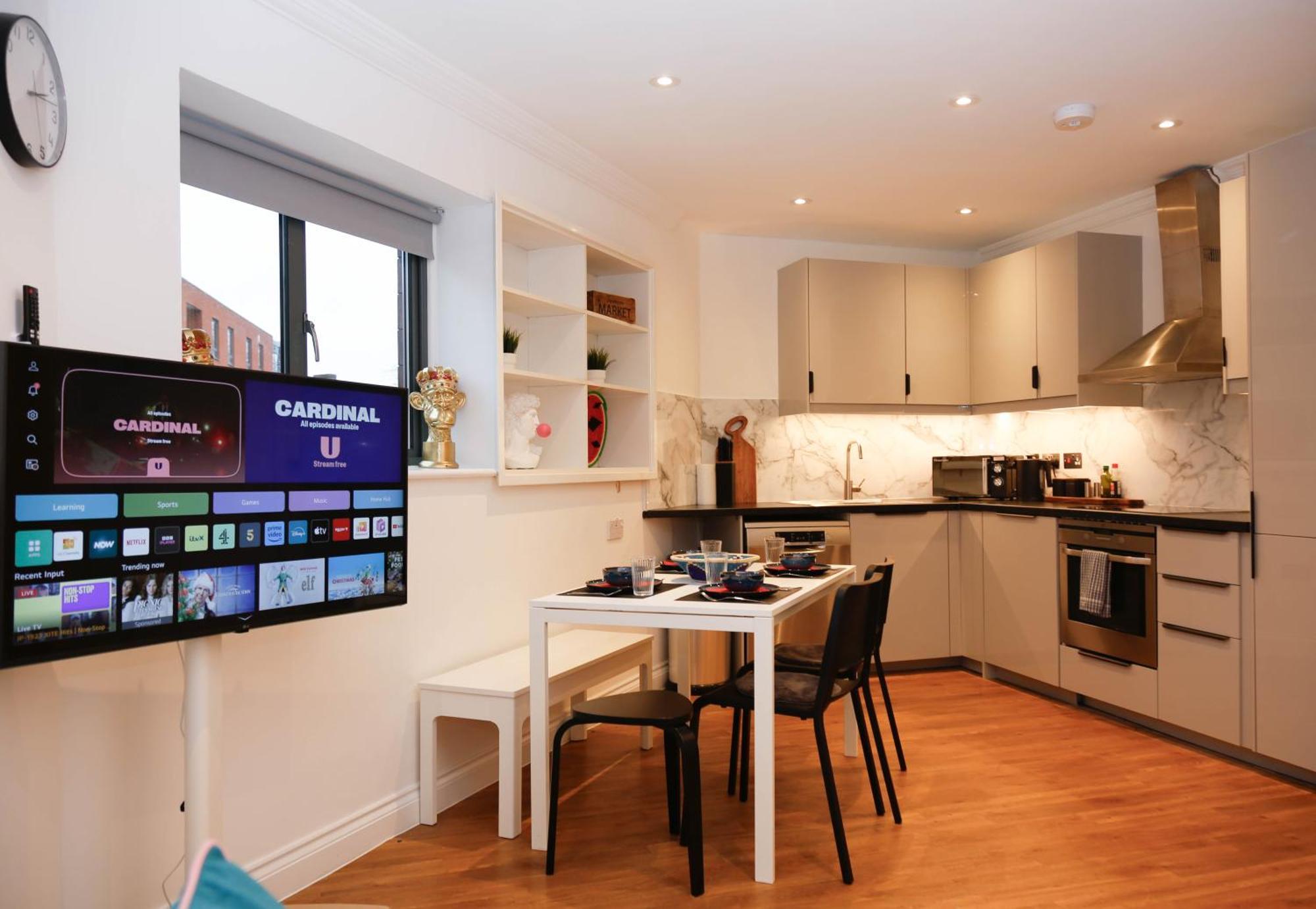 New Luxury Apartments In Central Location Next To Shops, Cafes, Bars & Metro London Luaran gambar