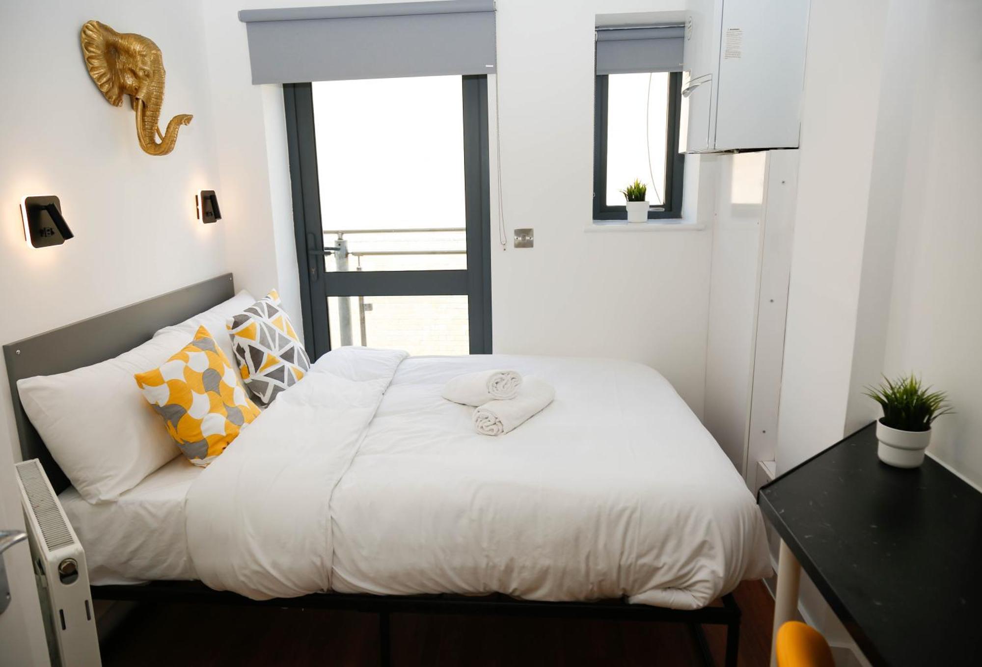 New Luxury Apartments In Central Location Next To Shops, Cafes, Bars & Metro London Luaran gambar